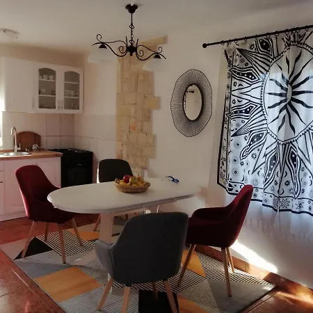 House Jana